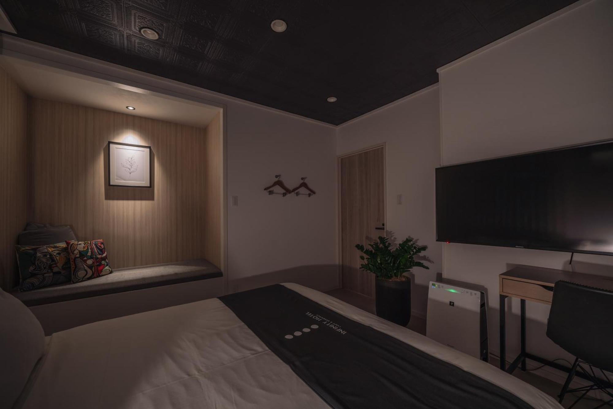Infinity Hotel -Jiitchaku- 浦添 外观 照片